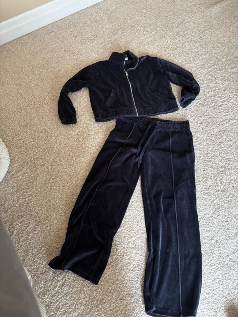 EUC H&M Navy Velour Zip-Up Jacket & Pants Set M pants fit petite